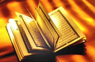 Apaçık delilleri gizleyenler var ya