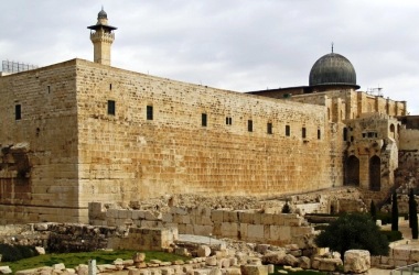 O (asm)'nu Mescid-i Aksa'ya götüren...