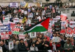 İngilizlerden İsrail'e protesto