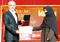 Kur'an bülbüllerine ödül