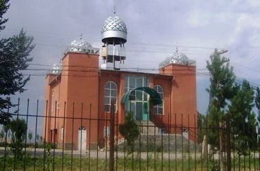 Bakü'de camiler neden kapatılıyor?