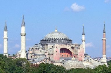 Ayasofya 76 yıldır ezan-Kur'andan mahrum
