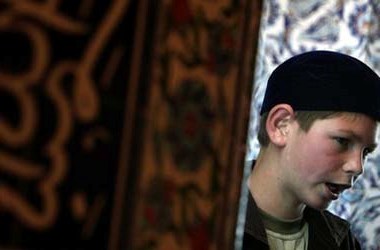 Din dersi yeterli değil