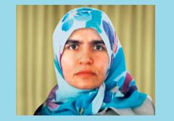 Hasta yatağında öğrencilerini sayıkladı