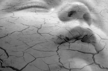 Cildi nemlendirmenin tam zamanı