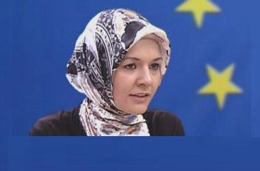 Bu hanıma haddini kim bildirecek?