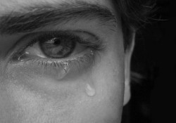 Gözyaşı, göz sağlığının sigortasıdır