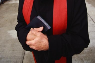 Papaz Brunnemann: Ezan sesini özleyeceğim