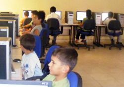 Teknolojik cihazlar, öğrencinin başarısını olumsuz etkiliyor