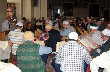 Kütüphane gibi camiye yoğun ilgi