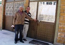 İlgisizlik yüzünden cami kapısına kilit vuruldu