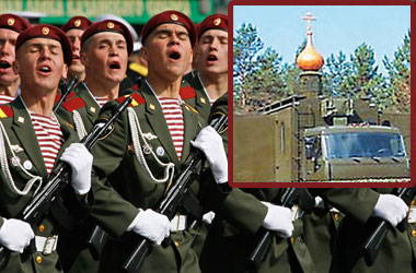 Kızıl Ordu bile dine yöneldi