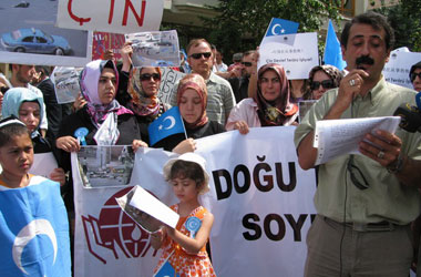 İstanbul'da Uygurlara destek mitingi