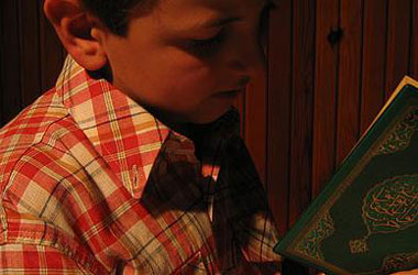 Bilgisayar başında Kur'an hatmi