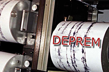 Papua adaları 7.1’le sarsıldı