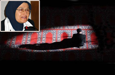 'Günde 5 vakit namazla korundum'