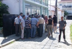 Türklerin evlerine ve camisine yıkım