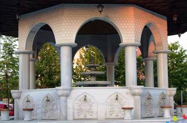 Kadınlar camilerden şikayetçi!