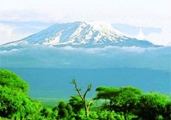 Kilimanjaro'da ilk başörtülü