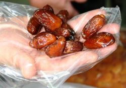 Hurma tezgahlara indi