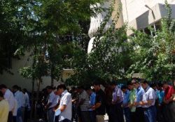 Ramazan'ın ilk cuması camiler doldu, taştı