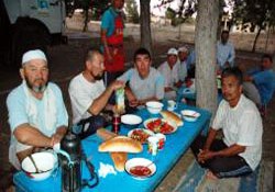 Hac yolunda ilk iftar