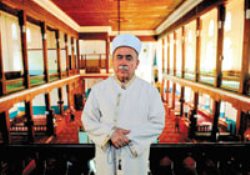 Cami imamı Mekke konulu fotoğraf sergisi açtı