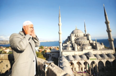 İstanbul camilerinde ezan rekabeti