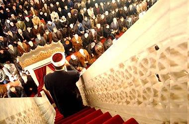 'Cami merkezli din eğitimi' konuşulacak