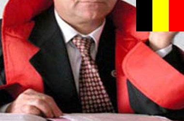 Savcı: Başörtüsü yasağı yasa dışı