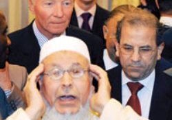 Irkçılıkla suçlanan Fransız bakandan iftar mesaisi