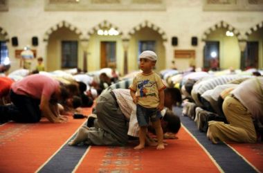 Çocuğu camiden soğutma tekniği!