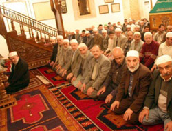 Cemaate antibiyotik dersi verilecek