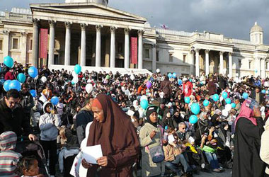 İngiltere’de bayram böyle kutlandı