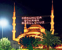 Mahyaları ulusalclar asmış