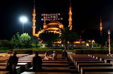 Mahya ile açılıma sabotaj!