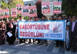 Başörtüsü yasağı insan hakları sorunu