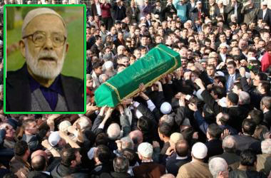 Üstadın talebesi dualarla-FOTO