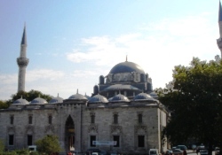 Depremlere direnen Beyazıt Camii'nin temeli incelenecek