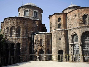 Onarılmazsa bin yıllık cami her an yıkılabilir!