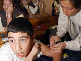 Sağlık çalışanları bile domuz gribi aşısı olmak istemiyor