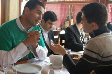 Yaşar Alptekin: Kur'an'ı anlamak için Risale-i Nur okurum