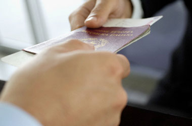 Sudan da vizeyi kaldırdı