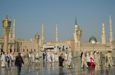 Mescid-i Nebevîdeki insanlar