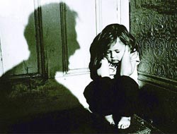 Aileyi sağlamlaştıracak yasalar yapılmalı