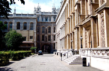 Arnavutluk'un ilk İslam üniversitesi açıldı