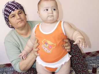 41 kere maşallah dedirten bebek