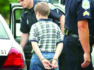 Cezaevlerindeki 498 çocuk eğitim görüyor