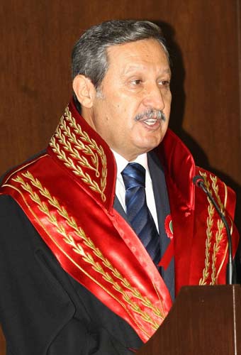 "12 Eylül Anayasası, en büyük darbeyi yargı bağımsızlığına vurmuştur"