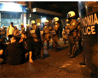 "Albaylar Cuntası"na karşı birçok kentte gösteri yürüyüşleri düzenlendi